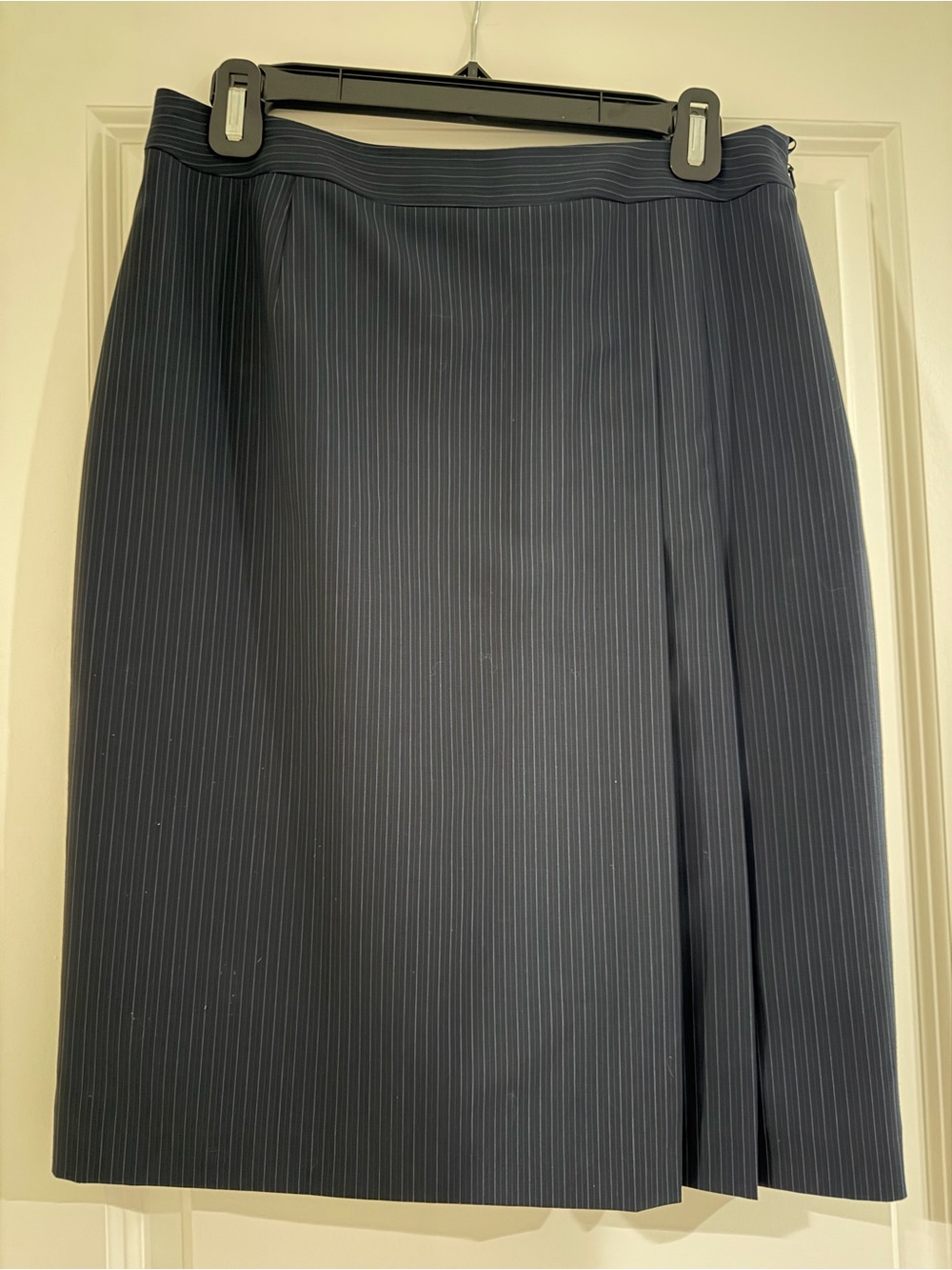 Brooks Brothers Pleated Skirt in Navy Size 6